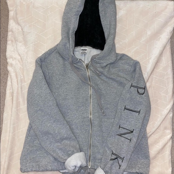 Sweaters - Picture 3 of 3